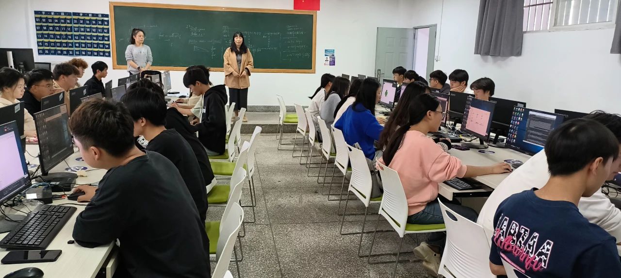 云南國土資源職業(yè)學(xué)院2024年技能競賽“應(yīng)用軟件系統(tǒng)開發(fā)”賽項(xiàng)圓滿落幕，助力云南軟件開發(fā)人才培養(yǎng)