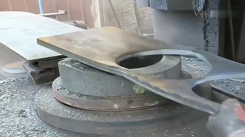 實(shí)拍工廠機(jī)械加工的過程 看完后,治好了我的強(qiáng)迫癥